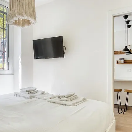 Hostmate - - Anelli 1 - Crocetta * Milaan